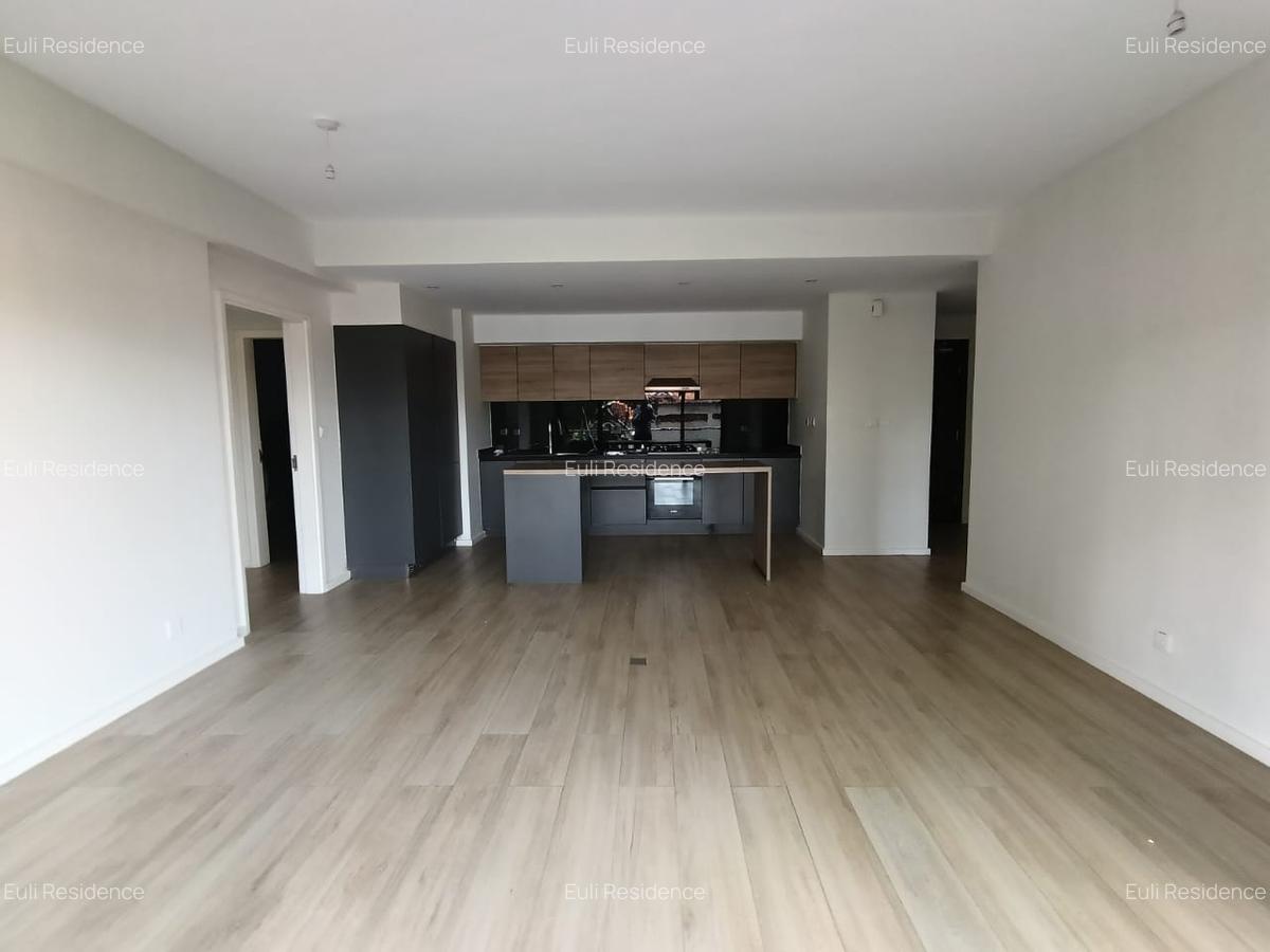 2 Bed Apartment with En Suite at Riverside Drive - 10