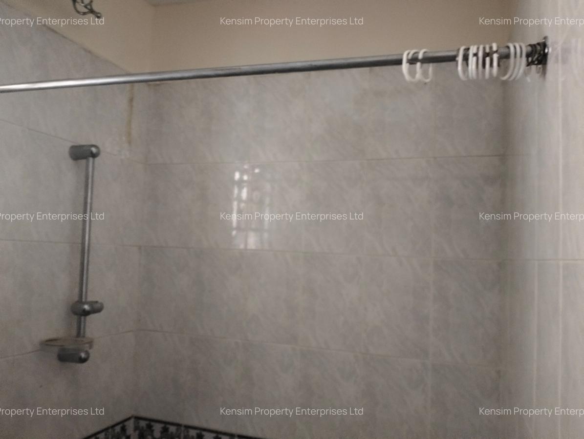 4 Bed Townhouse with En Suite in Lavington - 7