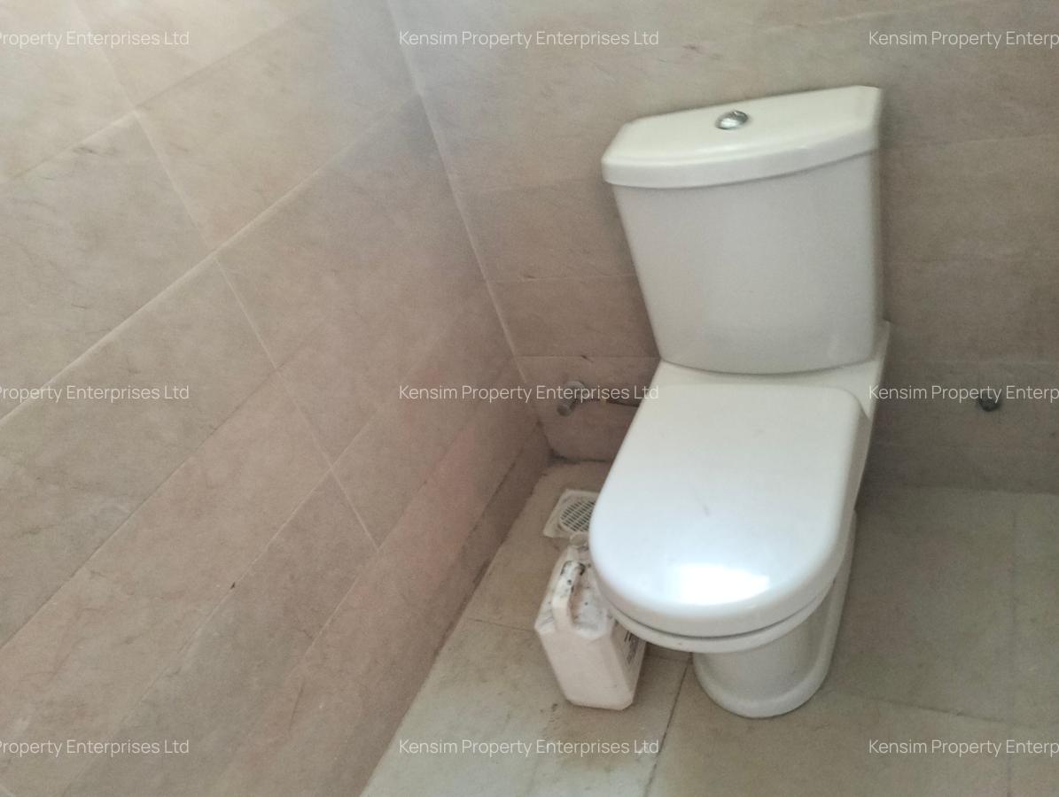 4 Bed Townhouse with En Suite in Lavington - 13