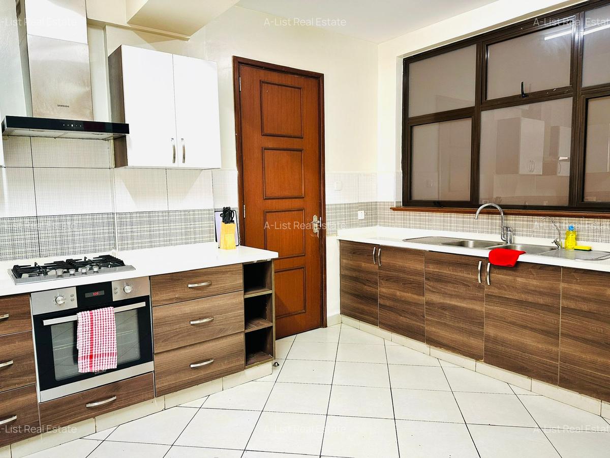2 Bed Apartment with En Suite at Mpaka Road - 4