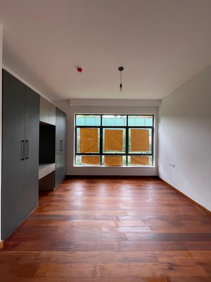 4 Bed Villa with En Suite at Runda - 5