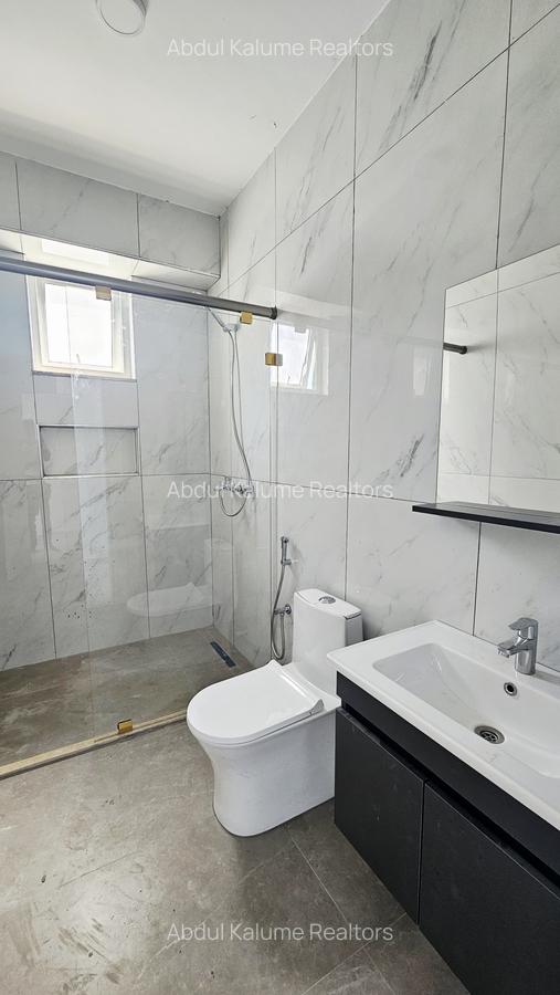 Serviced 2 Bed Apartment with En Suite at 000 Per Month In Nyali Mombasa. - 6