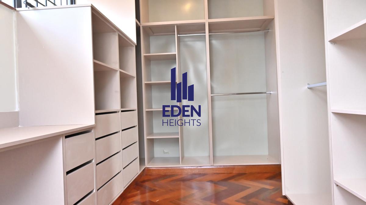5 Bed Townhouse with En Suite in Loresho - 12