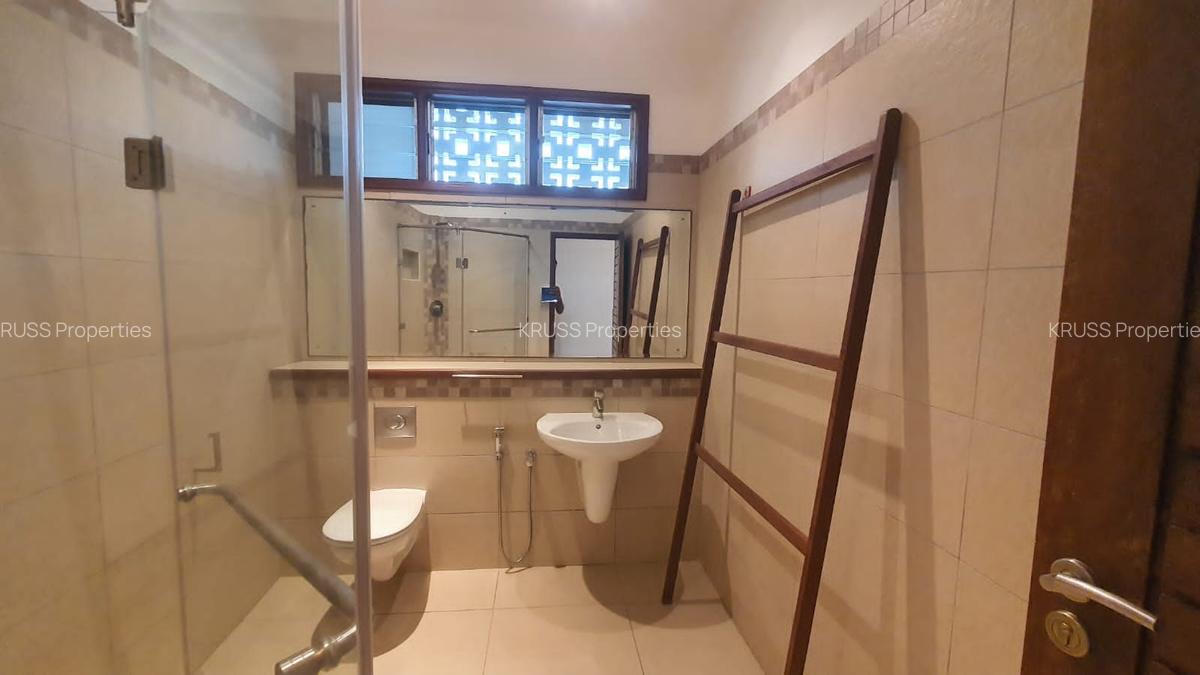 Serviced 3 Bed Apartment with En Suite at Ar156 - 8