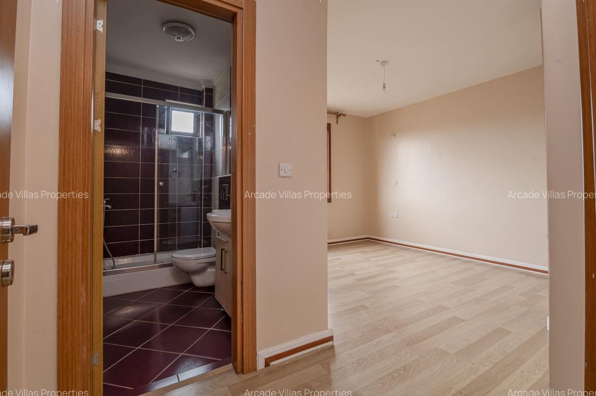 3 Bed Apartment with En Suite in Kileleshwa - 14
