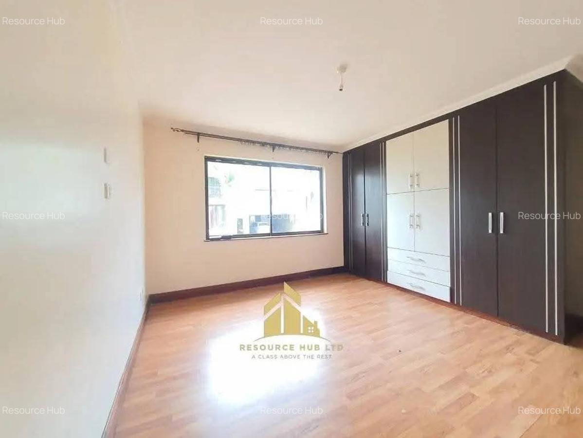 4 Bed Townhouse with Swimming Pool at Off Brook House Drive - 17