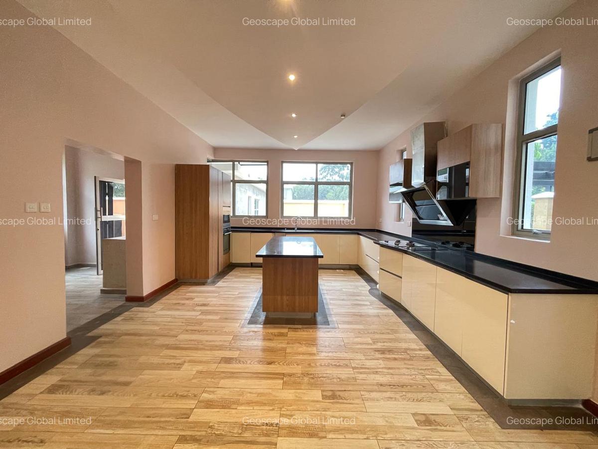 4 Bed House with En Suite in Karen - 6