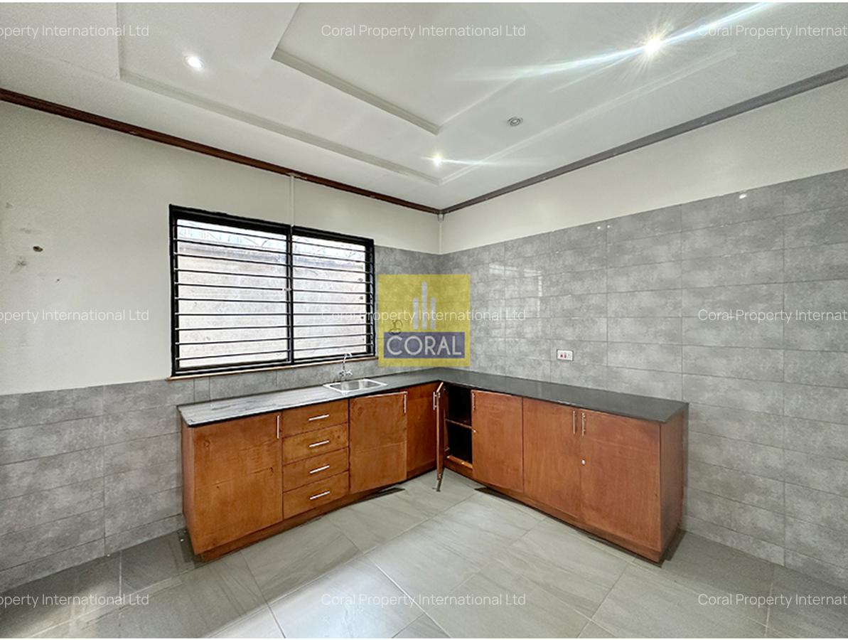 29,825 ft² Warehouse in Industrial Area - 7