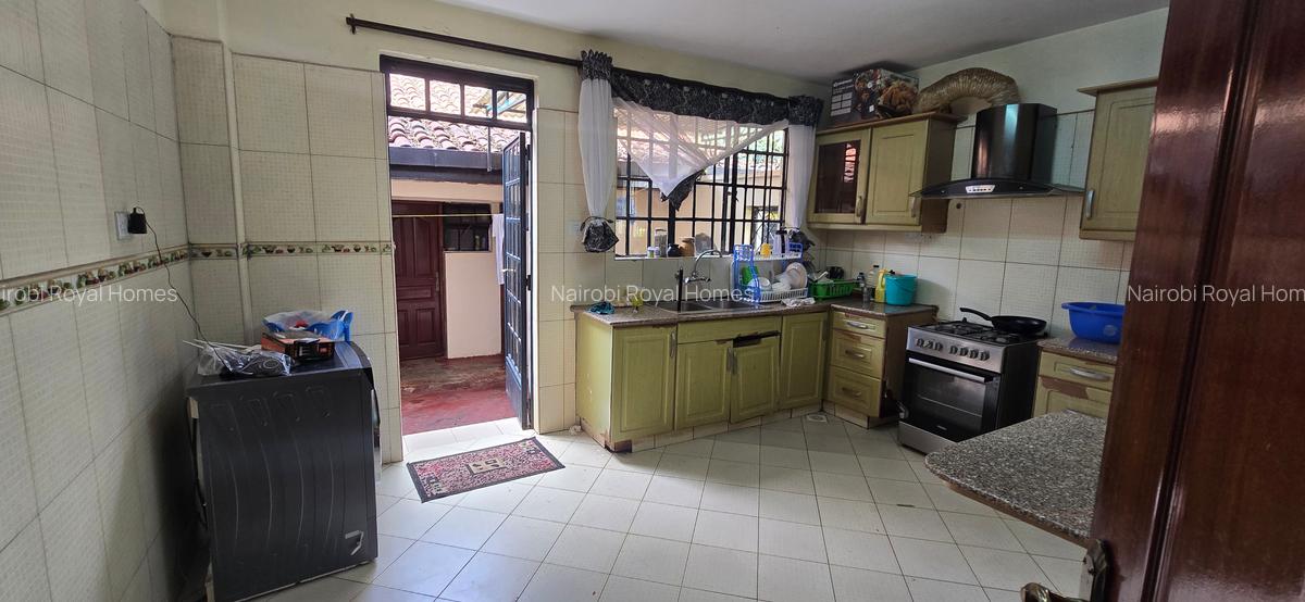 5 Bed Townhouse with En Suite at Lavington Owashika - 6