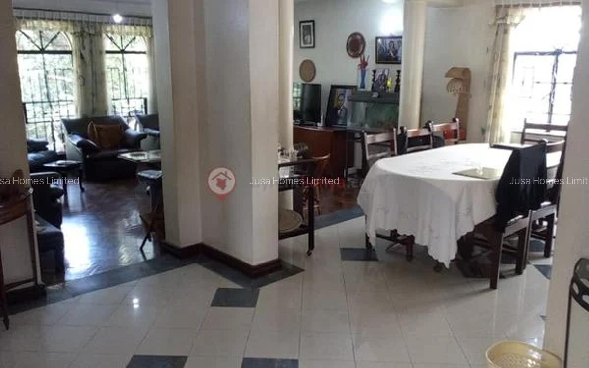 5 Bed House with En Suite in Riverside - 3