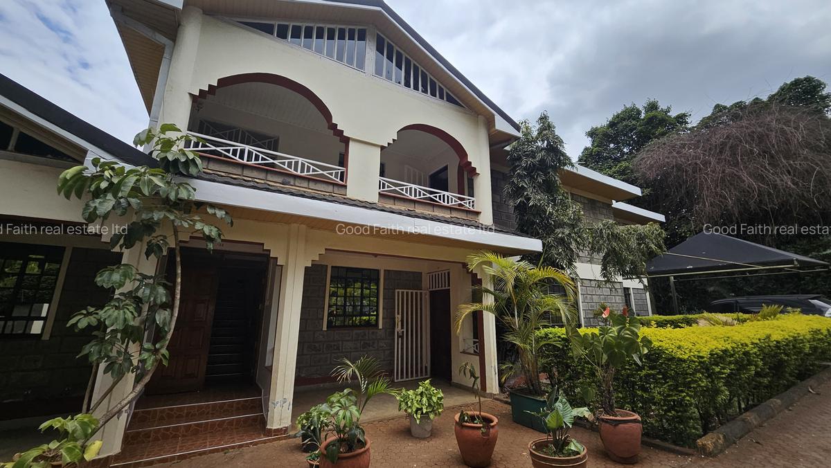 3 Bed House with En Suite in Runda - 2