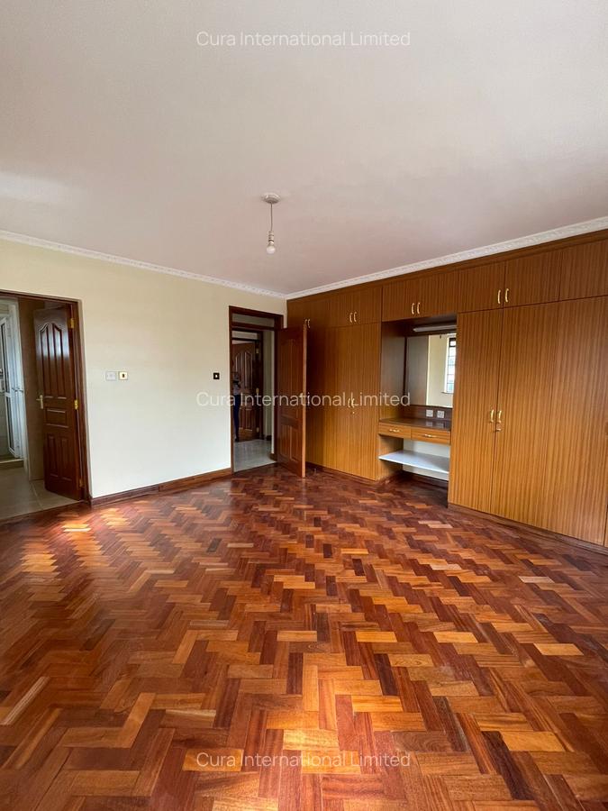 3 Bed Apartment in Parklands - 2