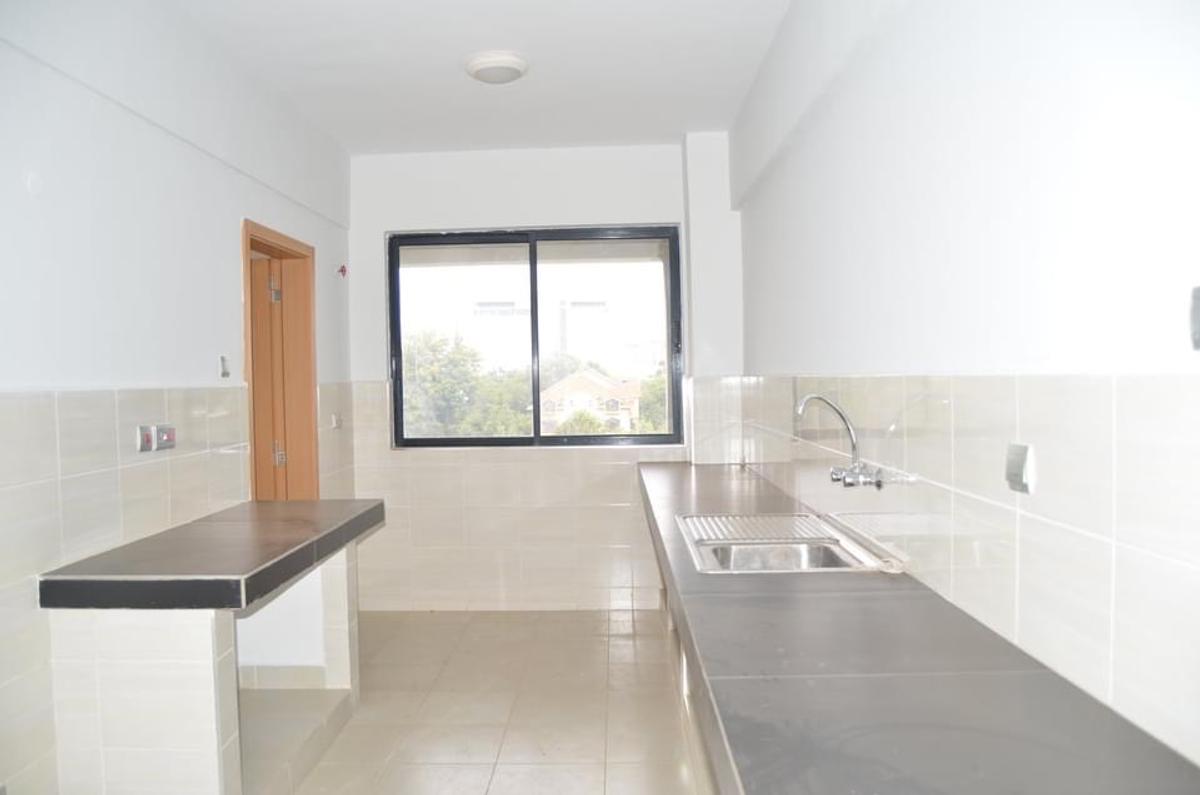 Serviced 3 Bed Apartment with En Suite in Westlands Area - 2