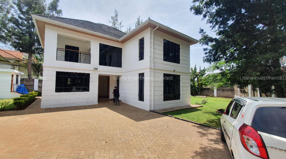 4 Bed House with En Suite at Old Runda - 4