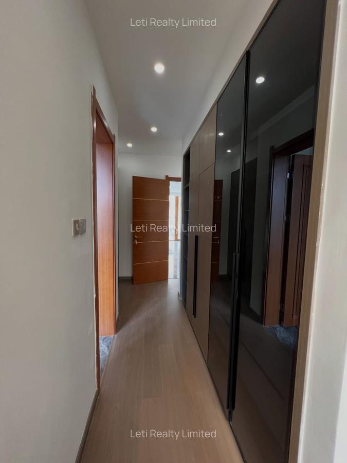 6 Bed Townhouse with En Suite in Lavington - 13