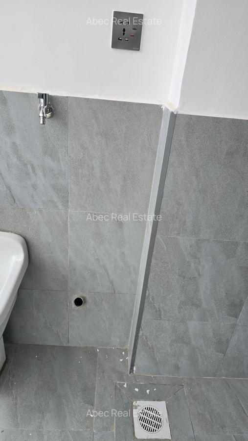 Serviced 2 Bed Apartment with En Suite at Kirichwa Road - 12