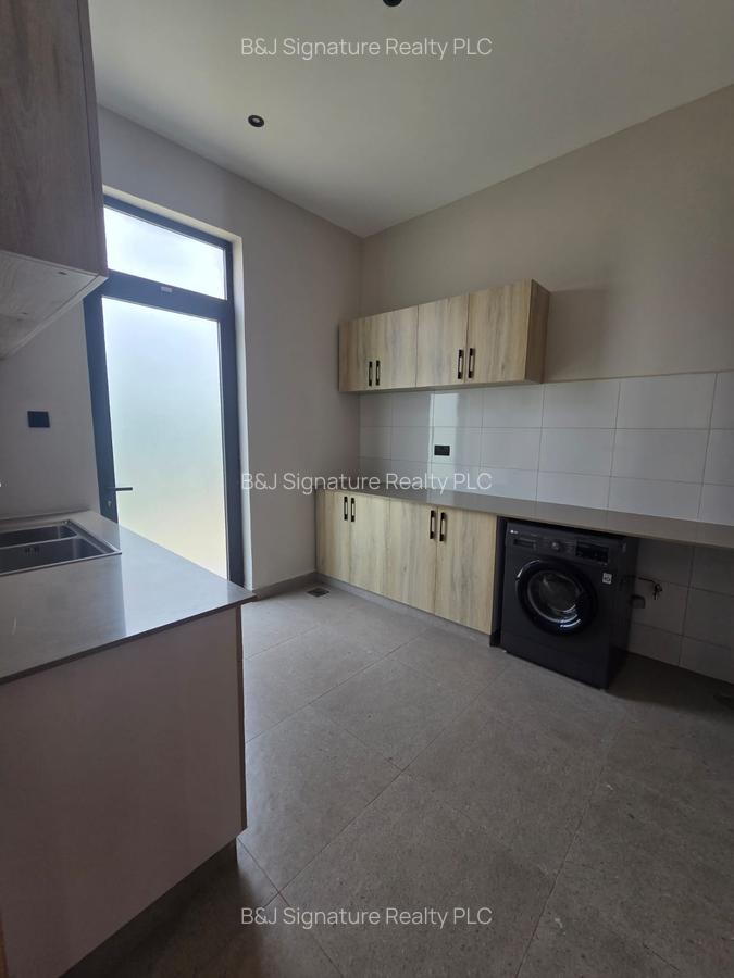 4 Bed Apartment with En Suite in Loresho - 9