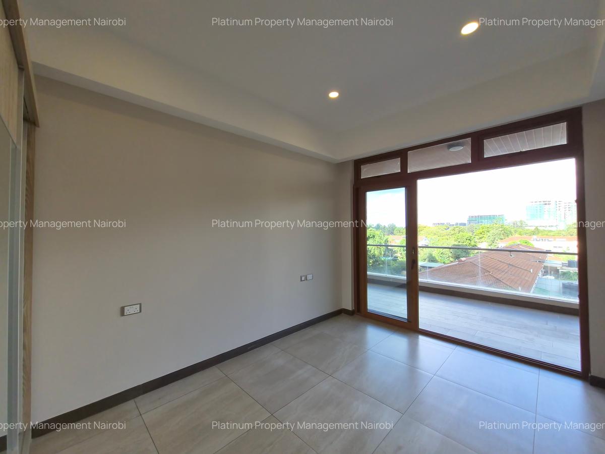 3 Bed Apartment with En Suite at Spring Valley - 8