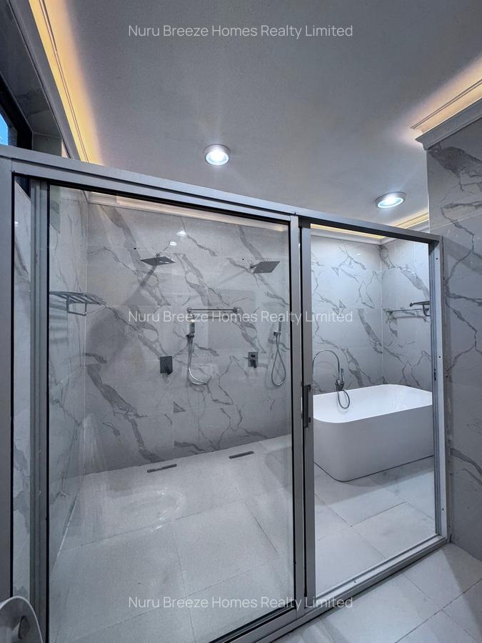 6 Bed Townhouse with En Suite in Karen - 15