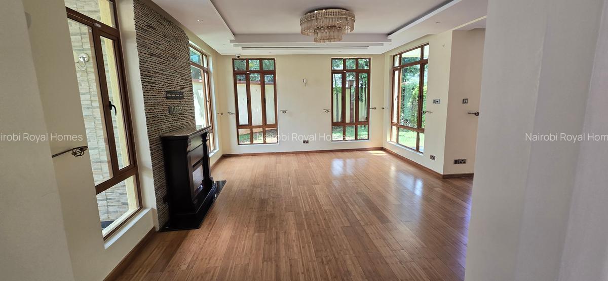 5 Bed Townhouse with En Suite at Lavington Road - 9