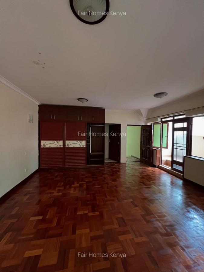 5 Bed Townhouse with En Suite at Othaya Road - 7