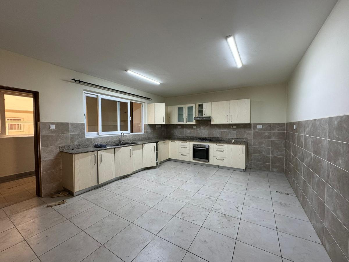 3 Bed Apartment with En Suite in Rhapta Road - 9