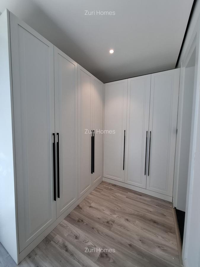5 Bed Townhouse with En Suite in Lavington - 11