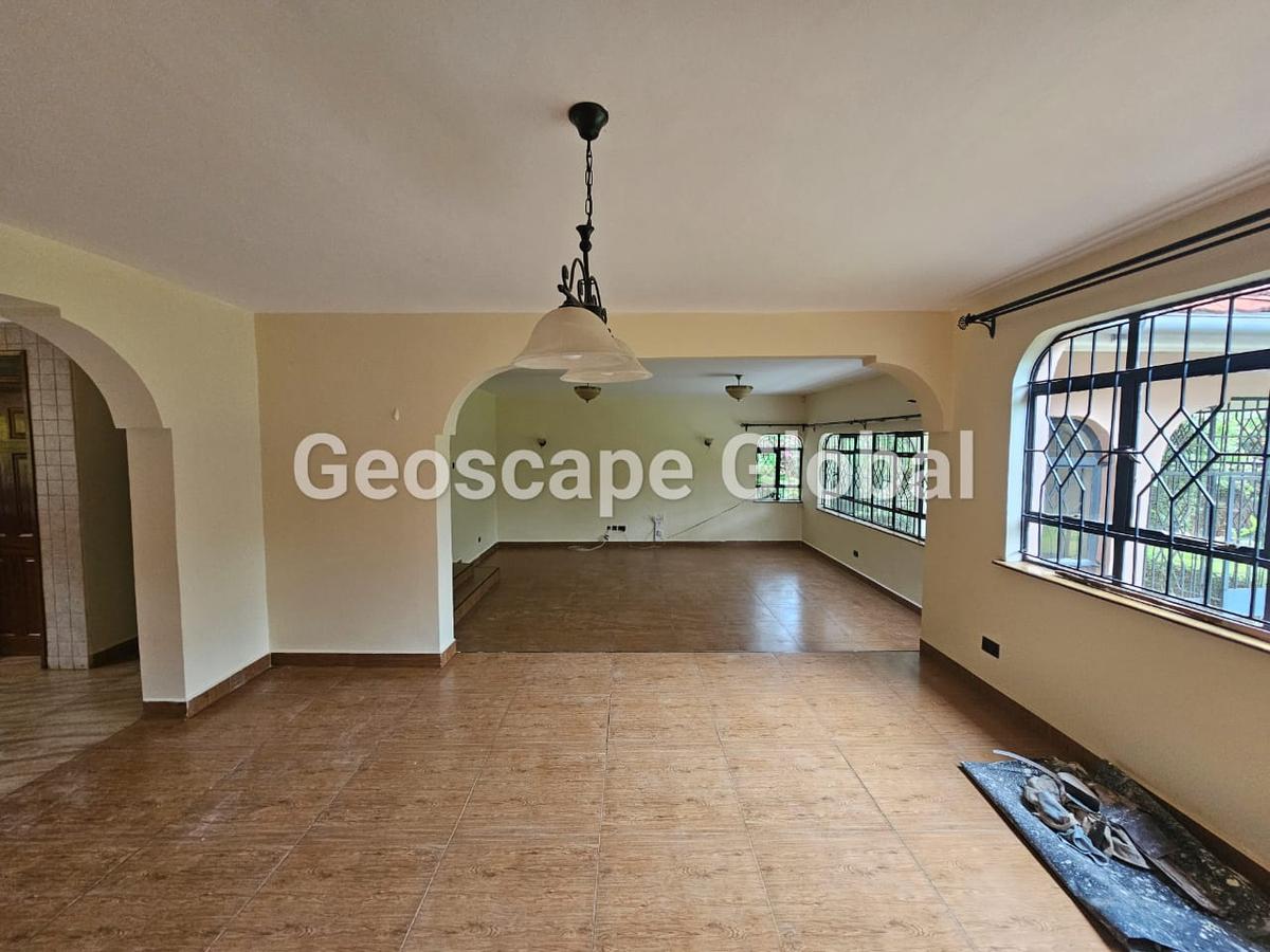 4 Bed House with En Suite in Runda - 13