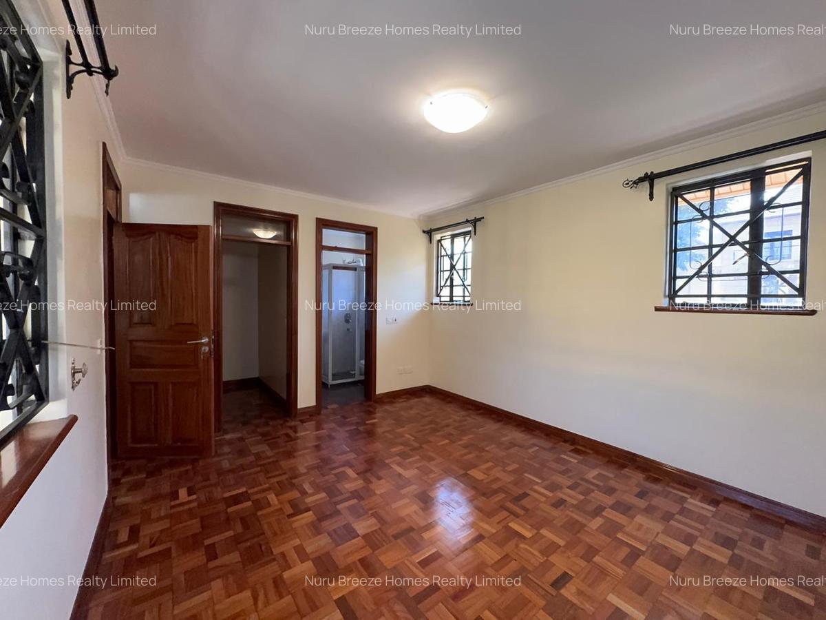 5 Bed Townhouse with En Suite in Kileleshwa - 15