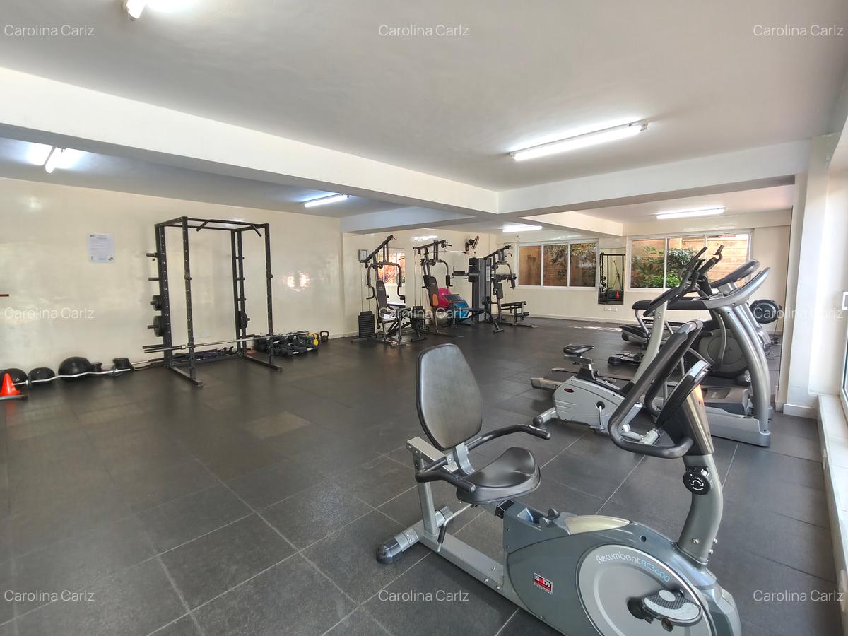 4 Bed Apartment with En Suite at Brookside Drive - 18