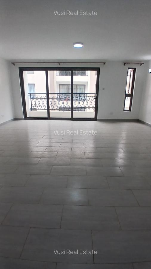 3 Bed Apartment with En Suite in Lavington - 5