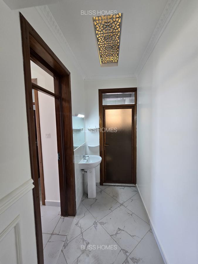 4 Bed Apartment with En Suite at Nyali Road - 17