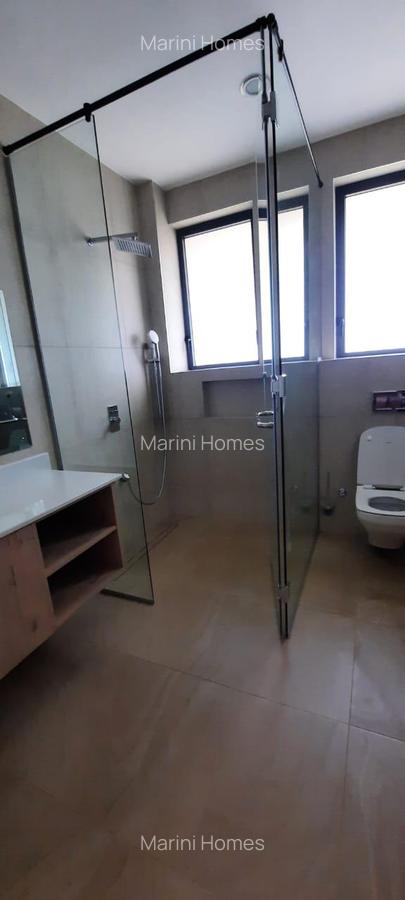 5 Bed Townhouse with En Suite in Lavington - 17