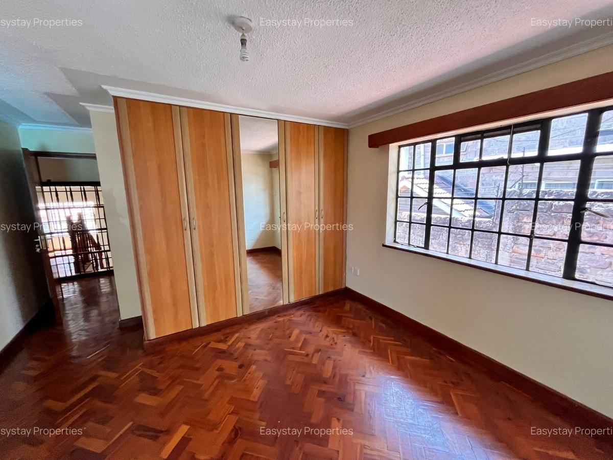 4 Bed Townhouse with Garden in Spring Valley - 18