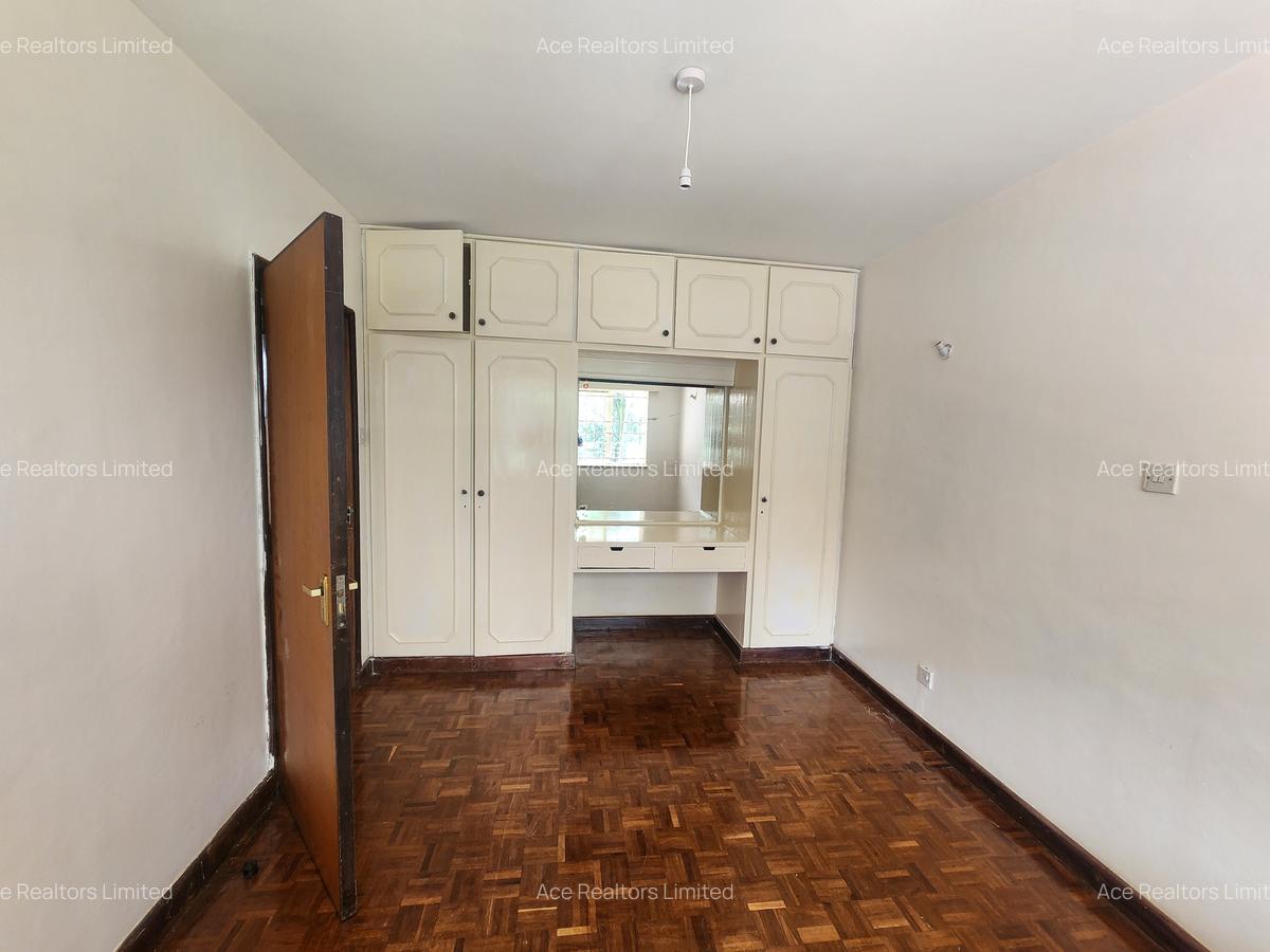 4 Bed Townhouse with En Suite at Laikipia Road - 10