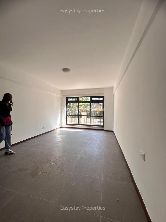 2 Bed Apartment with En Suite in Riverside - 9