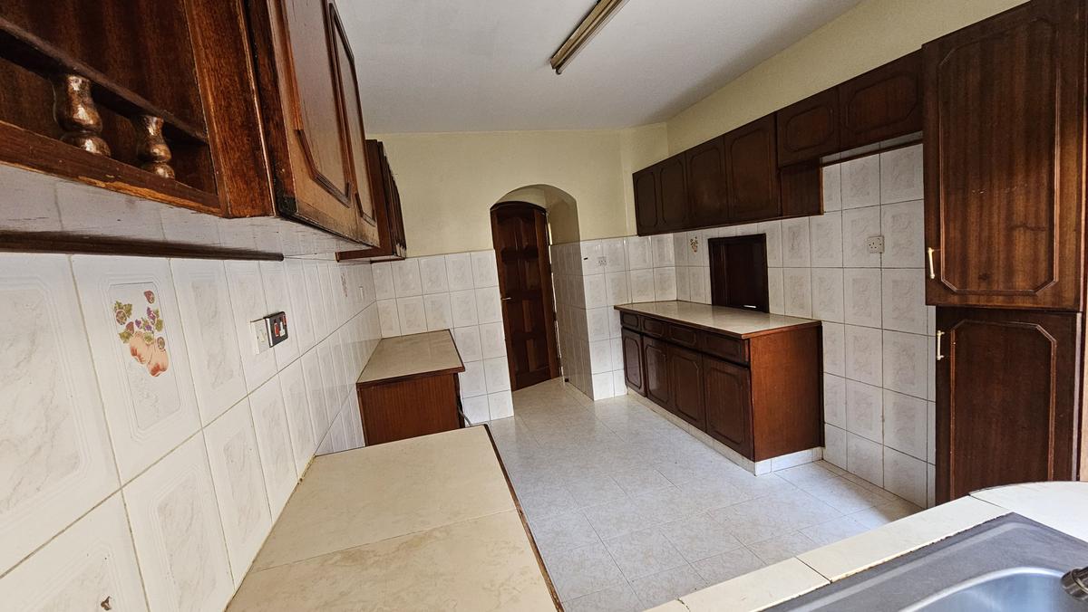 4 Bed Townhouse with En Suite in Kileleshwa - 7