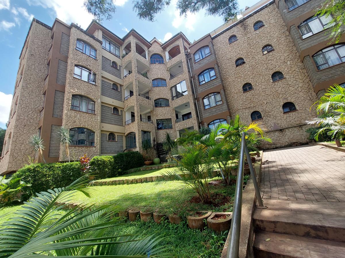 3 Bed Apartment with En Suite at Arboretum Minor - 1