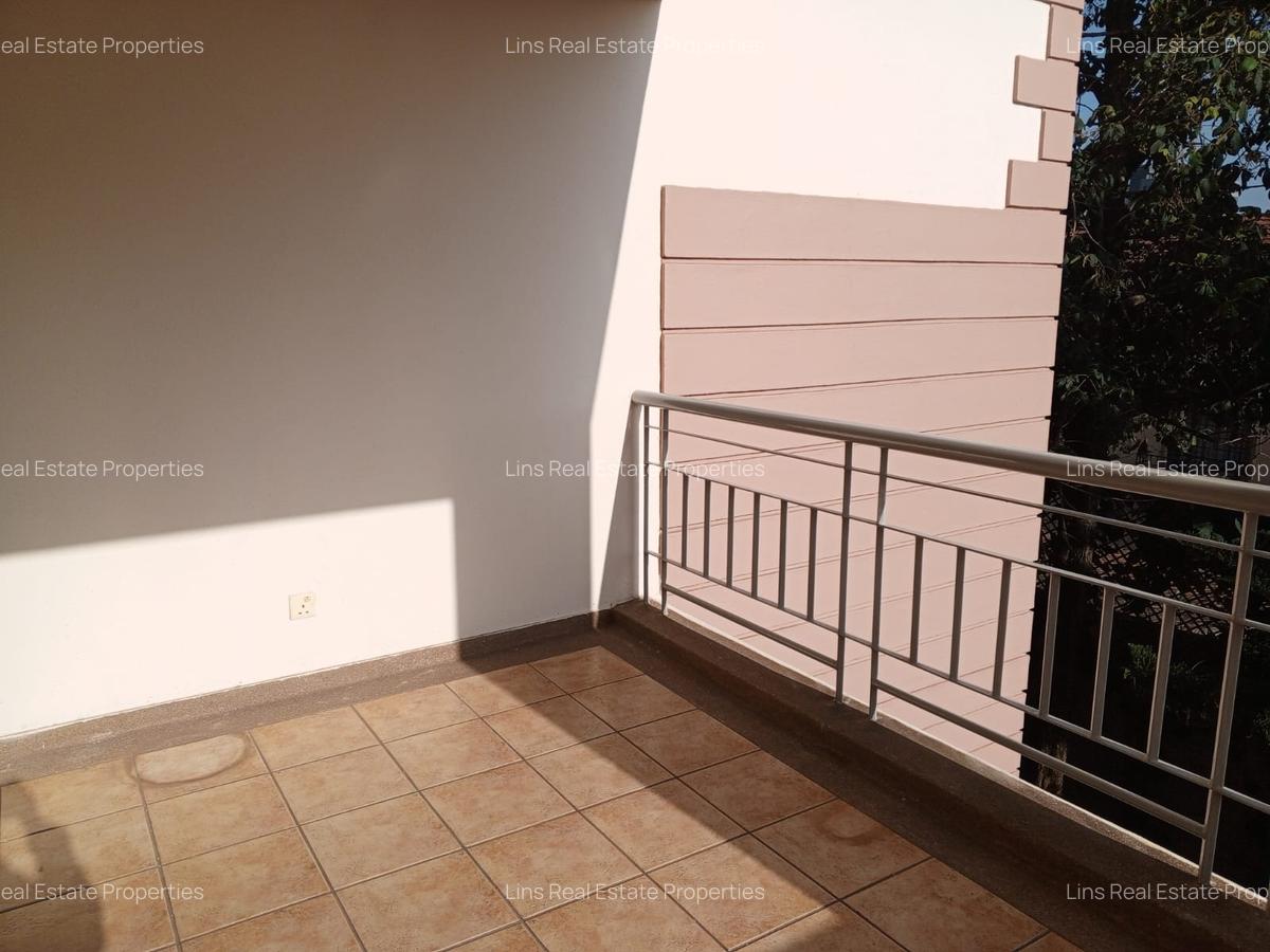 Serviced 3 Bed Apartment with En Suite in Riverside - 15