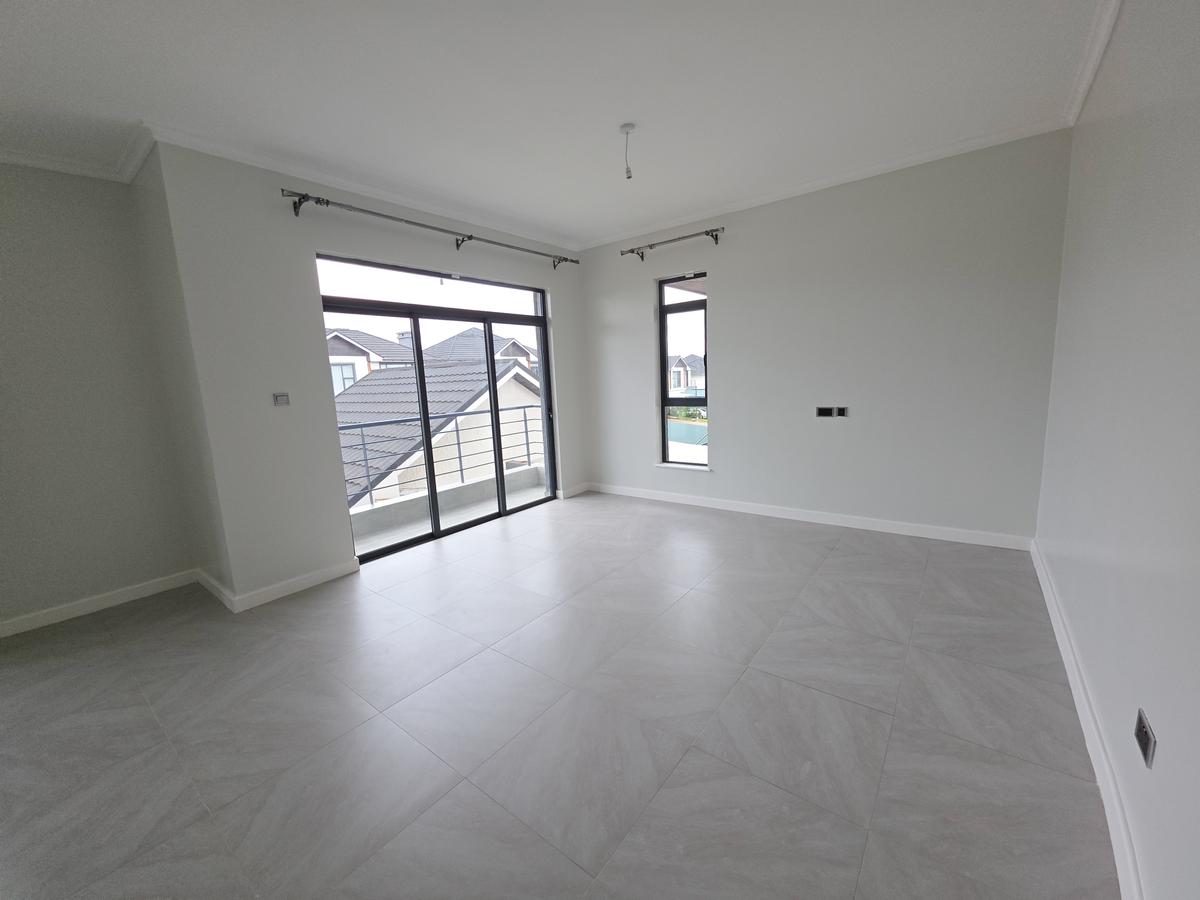 4 Bed Townhouse with Swimming Pool in Runda - 14