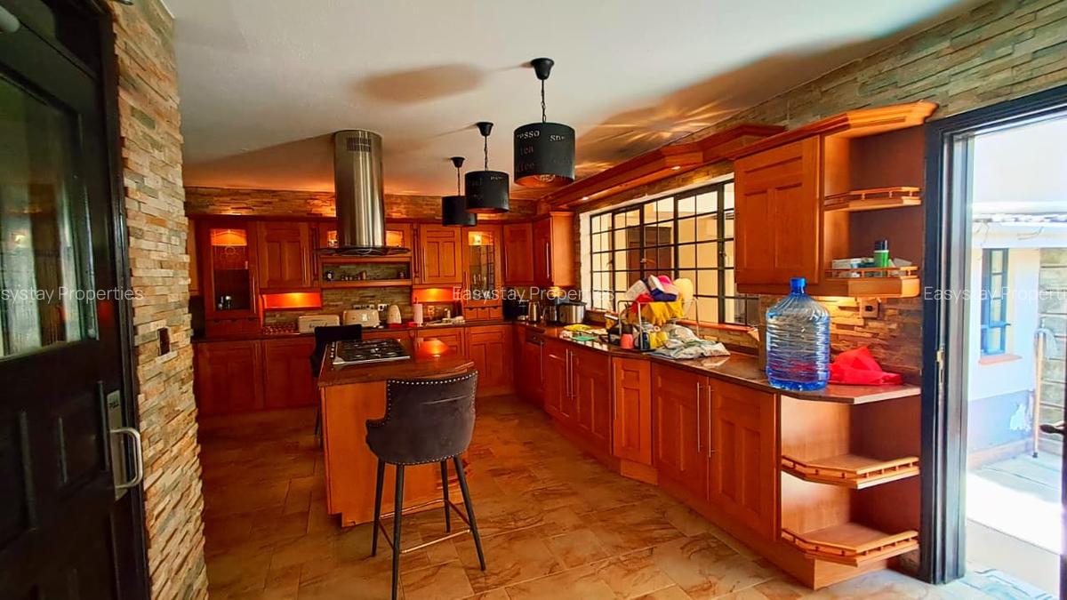 4 Bed Townhouse with En Suite in Lavington - 1