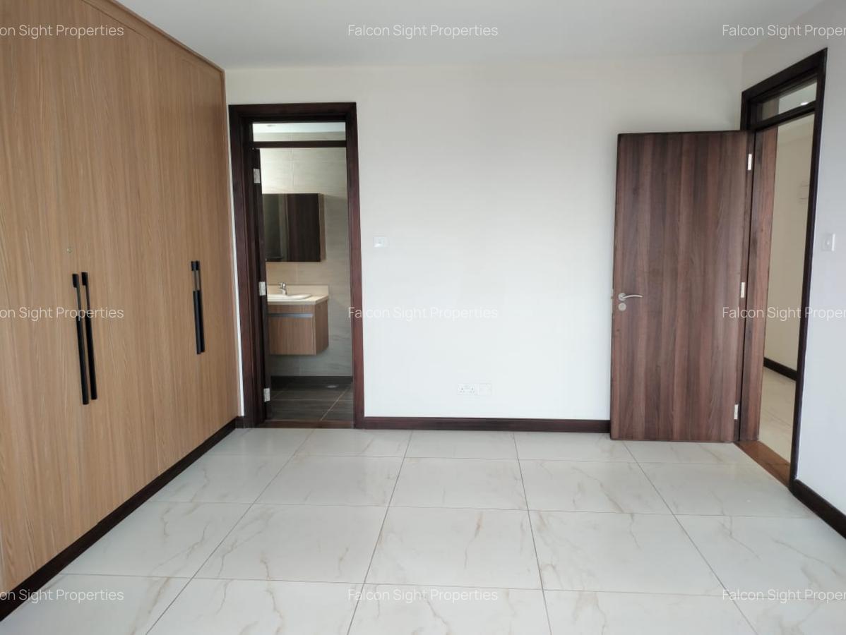 3 Bed Apartment with Gym at Few Minutes Drive To Gigiri - 16