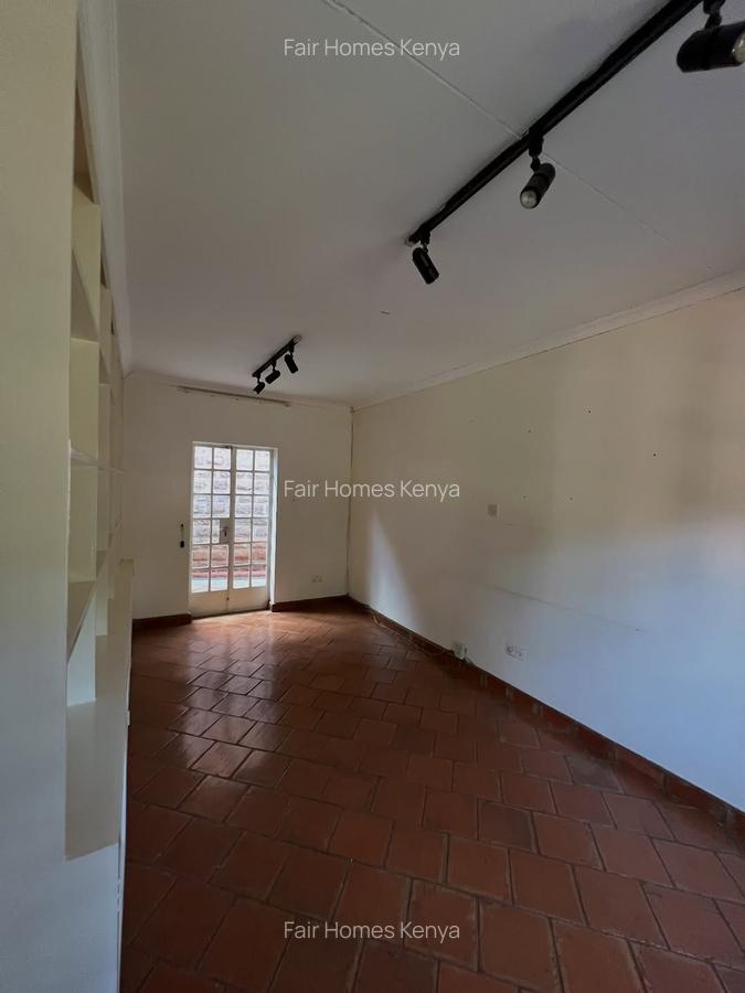 4 Bed Townhouse with En Suite at Lavington Green - 9