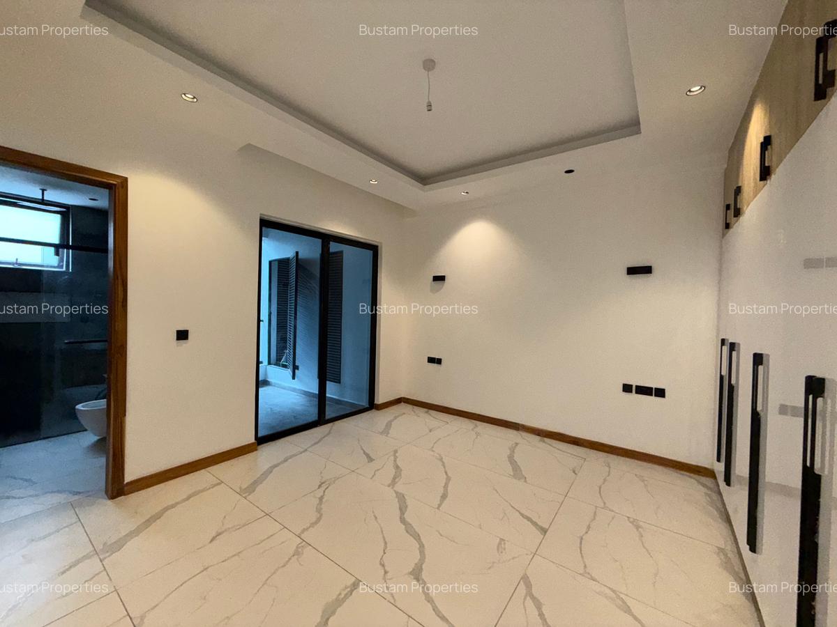 5 Bed Apartment with En Suite in Spring Valley - 10