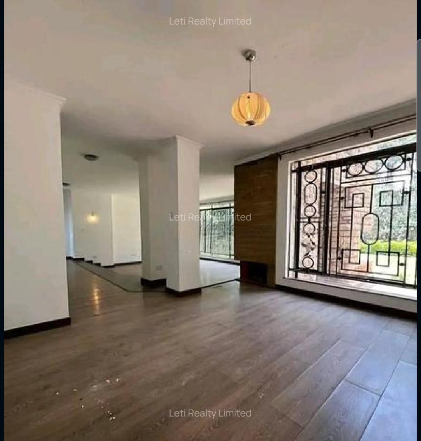 4 Bed Townhouse with En Suite in Lavington - 2