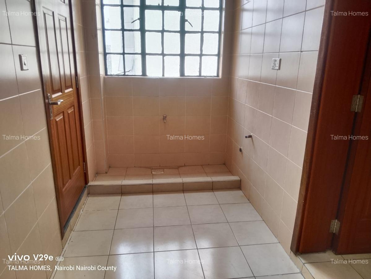 2 Bed Apartment with En Suite at Off Rhapta Road - 10