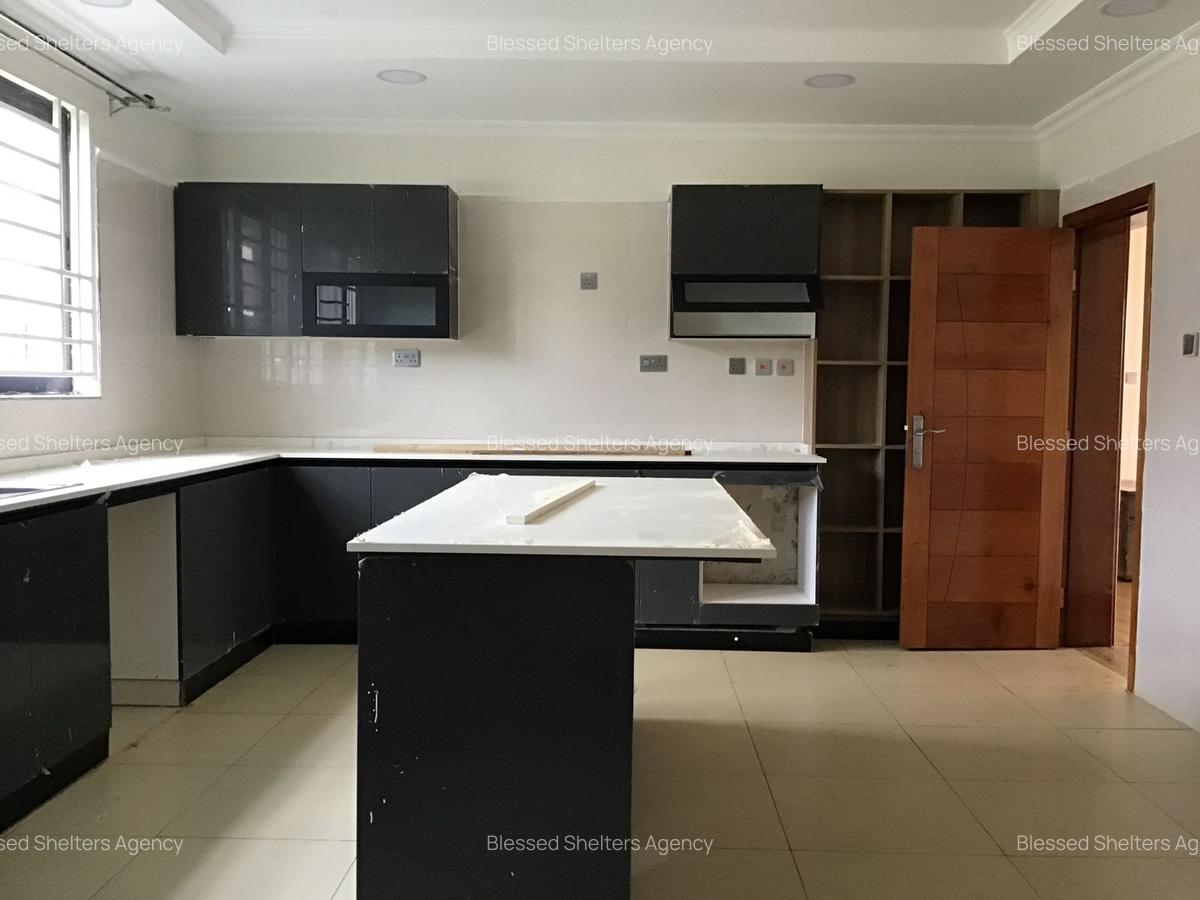 4 Bed Villa with En Suite in Kiambu Road - 10