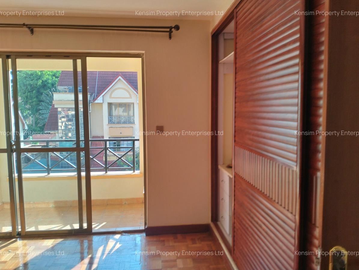 5 Bed Townhouse with En Suite in Lavington - 17