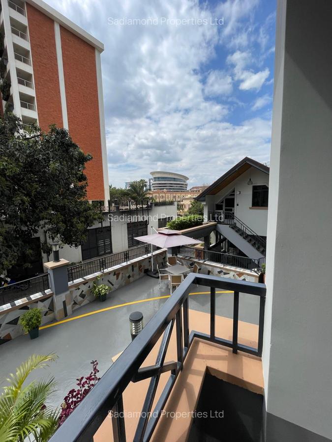1 Bed Apartment with En Suite in Westlands Area - 10