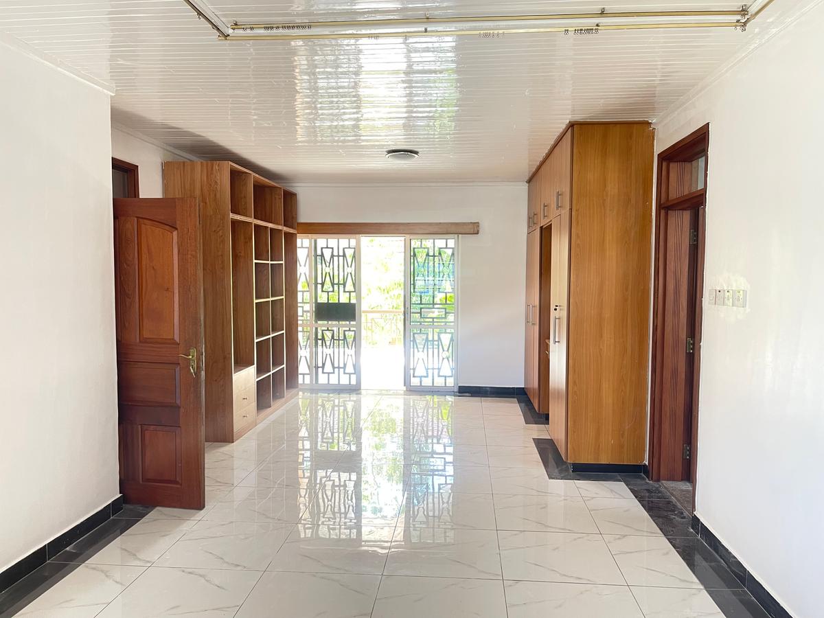 4 Bed Apartment with En Suite in Kilimani - 12